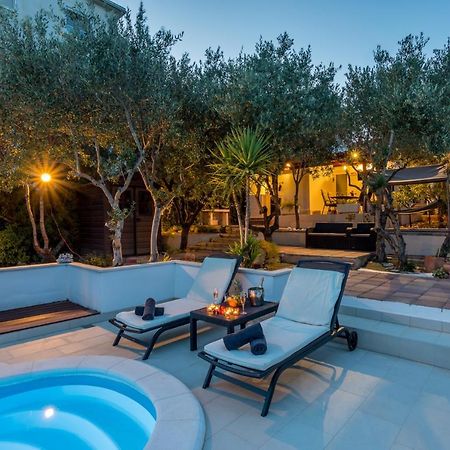 Villa House Oliva With Private Pool And Large Garden Stari Grad  Exterior foto