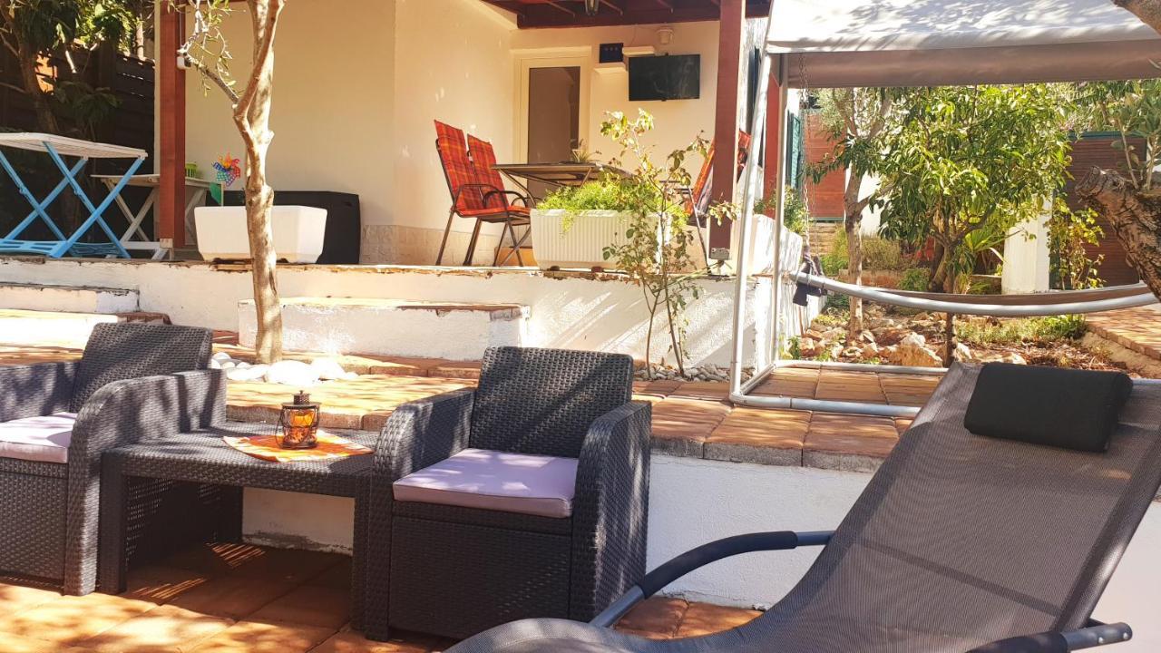 Villa House Oliva With Private Pool And Large Garden Stari Grad  Exterior foto
