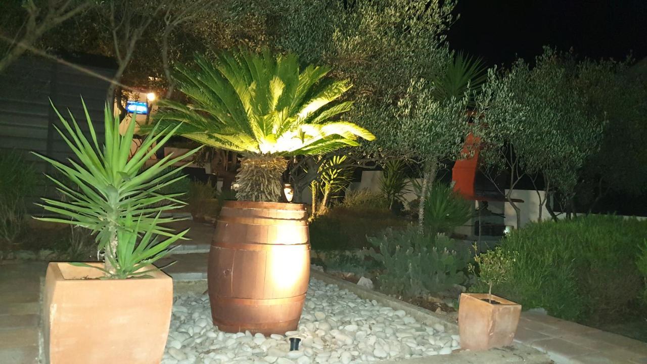 Villa House Oliva With Private Pool And Large Garden Stari Grad  Exterior foto