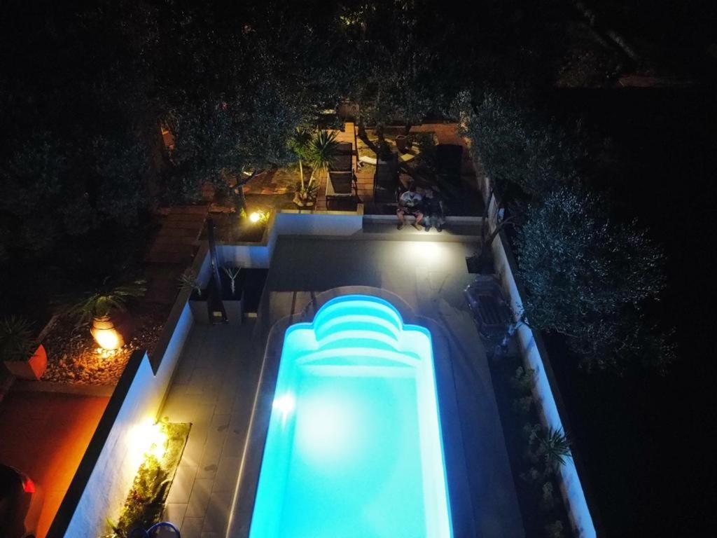 Villa House Oliva With Private Pool And Large Garden Stari Grad  Exterior foto